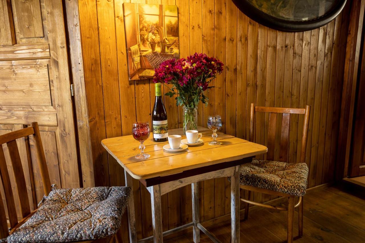 Paradise Cottage - Chalupa V Raji Ctverin Buitenkant foto